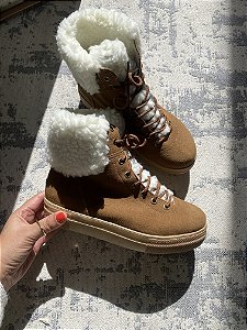 Bota tênis Caramelo