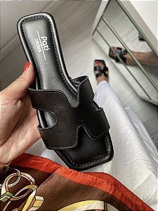 Flat Carol Preta
