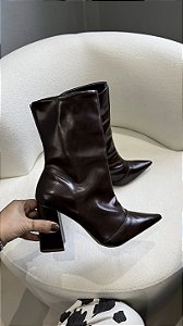 Bota Giulia Café