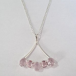 GARGANTILHA FOLHEADA A PRATA COM 50 MILÉSIMOS + VERNIZ DIAMOND CORRENTE 70CM PINGENTE COM ZIRCÔNIAS ROSAS 42X37MM PRGG000616