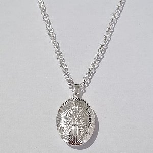 GARGANTILHA FOLHEADA A PRATA  COM 50 MILÉSIMOS  + VERNIZ DIAMOND CORRENTE ELLO PORTUGUESE 45CM RELICÁRIO IMAGEM NOSSA SENHORA APARECIDA 20MM PRGG000790