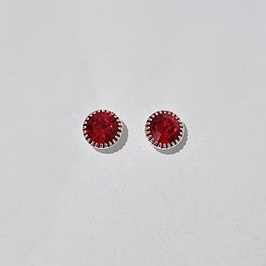 BRINCO FOLHEADO A PRATA COM 50 MILÉSIMOS + VERNIZ DIAMOND ZIRCÔNIA VERMELHA COM BORDA 7MM PRBR000519