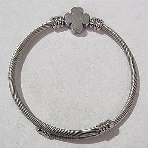 PULSEIRA (BRACELETE) EM AÇO INOXIDÁVEL COM TREVO 11MM E DETALHES NAS PONTAS LARGURA 3MM ACPS000309