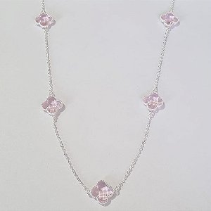 GARGANTILHA FOLHEADA A PRATA COM 50 MILÉSIMOS + VERNIZ DIAMOND CORRENTE 50CM TREVO ROSA 13MM PRGG000897
