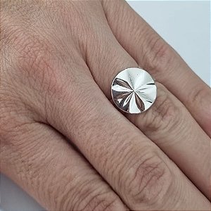 ANEL FOLHEADO A PRATA COM 50 MILÉSIMOS + VERNIZ DIAMOND AJUSTÁVEL CÍRCULO TEXTURA ORGÂNICA 15MM PRAN000038