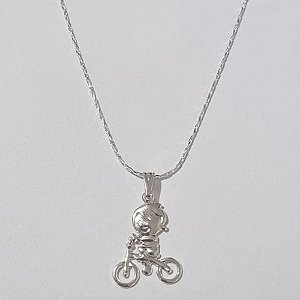 GARGANTILHA FOLHEADA A PRATA COM 50 MILÉSIMOS + VERNIZ DIAMOND CORRENTE L-11 42CM MENINO BICICLETA 14MM PRGG000912