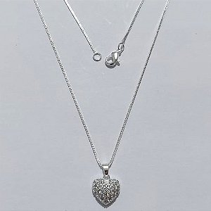 GARGANTILHA FOLHEADA A PRATA COM 50 MILÉSIMOS + VERNIZ DIAMOND CORRENTE VENEZIANA PINGENTE CORAÇÃO COM MICRO ZIRCÔNIAS 11MM PRGG000934