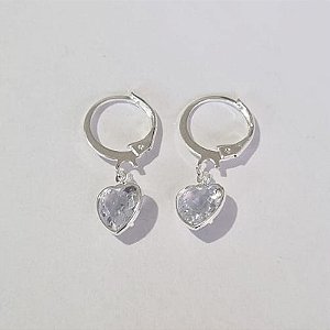 BRINCO FOLHEADO A PRATA COM 50 MILÉSIMOS + VERNIZ DIAMOND ARGOLA ZIRCÕNIA FORMATO CORAÇÃO 8MM PRBR000720