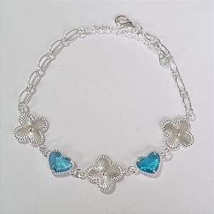 PULSEIRA FOLHEADA A PRATA COM 50 MILÉSIMOS + VERNIZ DIAMOND 18CM COM 3 TREVO 13MM E CORAÇÕES DE VIDRO AZUÍS 15MM PRPS000657