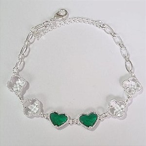 PULSEIRA FOLHEADA A PRATA COM 50 MILÉSIMOS + VERNIZ DIAMOND 17CM COM 4 TREVO 10MM VIDRO TRANSPARENTE E CORAÇÕES DE VIDRO VERDE 15MM PRPS000659