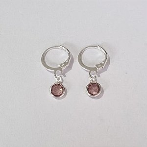 BRINCO FOLHEADO A PRATA COM 50 MILÉSIMOS + VERNIZ DIAMOND ARGOLA DE PRESSÃO PEDRA CRISTAL ROSÉ REDONDA 6MM PRBR000777