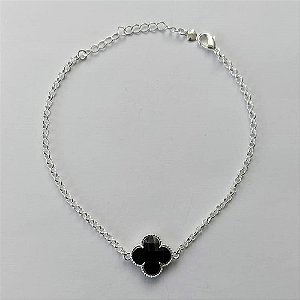 PULSEIRA FOLHEADO A PRATA COM 50 MILÉSIMOS + VERNIZ DIAMOND - PULSEIRA 17CM TREVO PRETO VIDRO 13MM FECHO LAGOSTA - PRPS000824