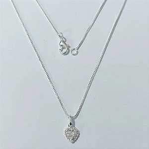 GARGANTILHA FOLHEADA A PRATA COM 50 MILÉSIMOS + VERNIZ DIAMOND CORRENTE VENEZIANA COM PINGENTE MINI CORAÇÃO CRAVEJADO COM MICRO ZIRCÔNIAS E ZIRCÔNIA 7MM MM FECHO LAGOSTA PRGG001101