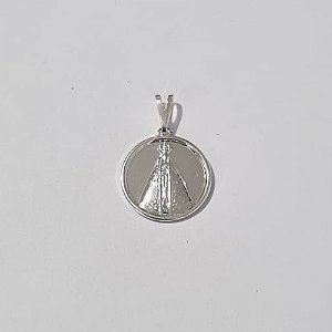 PINGENTE FOLHEADO A PRATA COM 50 MILÉSIMOS + VERNIZ DIAMOND PINGENTE MEDALHA REDONDA NOSSA SRA APARECIDA 15MM PRPG000044