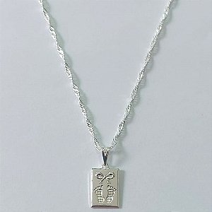 GARGANTILHA FOLHEADA A PRATA COM 50 MILÉSIMOS + VERNIZ DIAMOND CORRENTE SINGAPURA 45CM PÉZINHO LAÇO 10MM PRGG001144