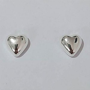 BRINCO FOLHEADO A PRATA COM 50 MILÉSIMOS + VERNIZ DIAMOND CORAÇÃO LISO 10MM PRBR000921
