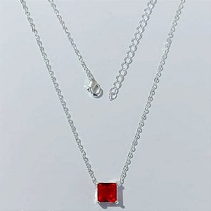 GARGANTILHA FOLHEADA A PRATA COM 50 MILÉSIMOS + VERNIZ DIAMOND CORRENTE CADEADO 42CM PINGENTE ZIRCÔNIA VERMELHA 9MM PRGG001185