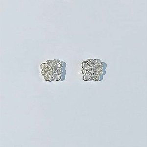 BRINCO FOLHEADO A PRATA COM 50 MILÉSIMOS + VERNIZ DIAMOND BRINCO DE PINO BORBOLETA COM MICRO ZIRCÔNIA 9MM PRBR000945
