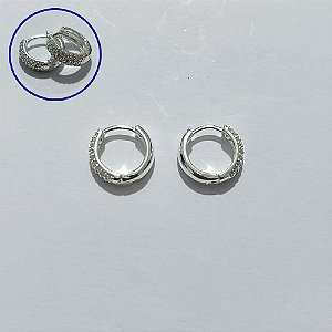 BRINCO FOLHEADO A PRATA COM 50 MILÉSIMOS + VERNIZ DIAMOND ARGOLA COM 1 FILEIRA DE MICRO ZIRCÔNIAS 11MM PRBR000963