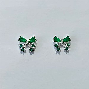 BRINCO FOLHEADO A PRATA COM 50 MILÉSIMOS + VERNIZ DIAMOND BRINCO DE PINO LAÇO COM MICRO ZIRCÔNIAS VERDES 11MM PRBR000978