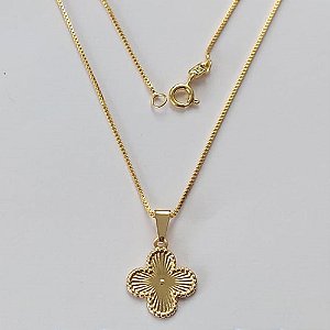 GARGANTILHA FOLHEADA A OURO 5 MILÉSIMOS + VERNIZ DIAMOND - CORRENTE VENEZIANA 42CM COM PINGENTE TREVO 13MM - FECHO REDONDO (OURO022) OUGG000116
