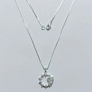 GARGANTILHA FOLHEADA A PRATA COM 50 MILÉSIMOS + VERNIZ DIAMOND CORRENTE VENEZIANA PINGENTE COM MICRO ZIRCÔNIAS E ZIRCÔNIA FORMATO CORAÇÃO 15MM PRGG001232