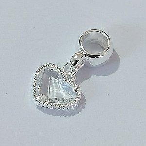 BERLOQUE FOLHEADO A PRATA COM 50 MILÉSIMOS + VERNIZ DIAMOND CORAÇÃO VIDRO CRISTAL 11MM (UNIDADE) PRBQ000154