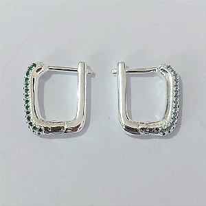 BRINCO FOLHEADO A PRATA COM 50 MILÉSIMOS + VERNIZ DIAMOND ARGOLA QUADRADA 3 FILEIRAS COM MICRO ZIRCÔNIAS COLORIDAS 15MM PRBR001013