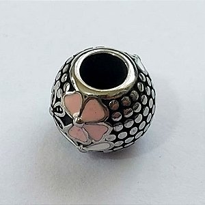 BERLOQUE EM AÇO INOXIDÁVEL 316L REDONDO COM FLORES 10MM - COMPOSIÇÃO 100% AÇO INOXIDÁVEL (AÇO1053) ACBQ000033