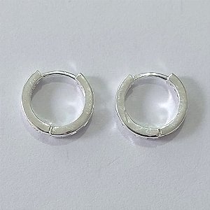 BRINCO FOLHEADO A PRATA COM 50 MILÉSIMOS + VERNIZ DIAMOND ARGOLA COM 1 FILEIRA DE MICRO ZIRCÔNIAS 15MM PRBR001025
