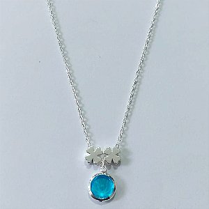 GARGANTILHA FOLHEADA A PRATA COM 50 MILÉSIMOS + VERNIZ DIAMOND CORRENTE CADEADO 45CM + EXTENSOR PINGENTE ZIRCÔNIA AZUL CLARO 11MM E DOIS PINGENTES PRATAS PRGG001330