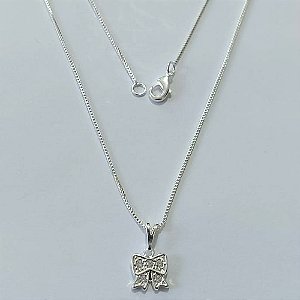 GARGANTILHA FOLHEADA A PRATA COM 50 MILÉSIMOS + VERNIZ DIAMOND CORRENTE VENEZIANA 45CM PINGENTE LAÇO COM MICRO ZIRCÔNIAS 9MM PRGG001334