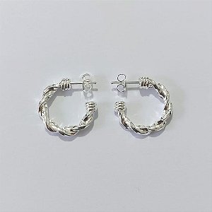 BRINCO FOLHEADO A PRATA COM 50 MILÉSIMOS + VERNIZ DIAMOND ARGOLA 18MM LARGURA 1.5MM PRBR001054