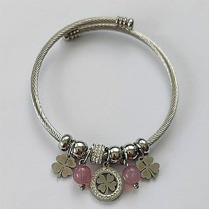 PULSEIRA (BRACELETE) EM AÇO INOXIDÁVEL - PULSEIRA COM BERLOQUES EM TREVOS E ZIRCÔNIAS- ACPS000534