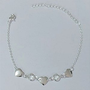 PULSEIRA FOLHEADA A PRATA COM 50 MILÉSIMOS + VERNIZ DIAMOND - PULSEIRA COM CORAÇÕES E STRASS - TAMANHO: 16CM + EXTENSOR - FECHO LAGOSTA PRPS001023