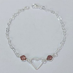 PULSEIRA FOLHEADA A PRATA COM 50 MILÉSIMOS + VERNIZ DIAMOND - PULSEIRA COM CORAÇÃO VAZADO E PEDRAS CRISTAIS ROSE - TAMANHO: 18CM - FECHO LAGOSTA PRPS001055