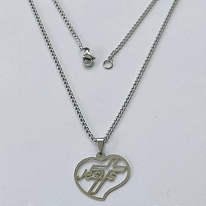 GARGANTILHA EM AÇO INOXIDÁVEL- GARGANTILHA COM PINGENTE CORAÇÃO VAZADO ESCRITO JESUS E UM CRUCIFIXO 18MM - TAMANHO: 45CM - COMPOSIÇÃO: AÇO INOXIDÁVEL - (AÇO1380)ACGG000240
