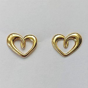 BRINCO FOLHEADO A OURO  - BANHADO COM 5 MILÉSIMOS + VERNIZ DIAMOND - BRINCO DE PINO CORAÇÃO VAZADO 19MM - (OURO222) OUBR000192