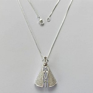 GARGANTINHA FOLHEADA A PRATA COM 50 MILÉSIMOS + VERNIZ DIAMOND CORRENTE 45CM COM PINGENTE NOSSA SENHORA APARECIDA COM MICRO ZIRCÔNIAS 21X30MM (PRA067) PRGG001376