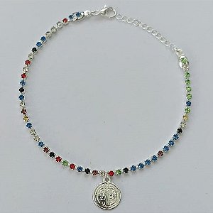 PULSEIRA FOLHEADA A PRATA COM 50 MILÉSIMOS + VERNIZ DIAMOND - PULSEIRA COM ZIRCÔNIAS COLORIDAS COM PINGENTE SÃO BENTO 10MM - TAMANHO: 18CM + EXTENSOR E FECHO LAGOSTA (PRA074)  PRPS001091