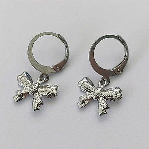 BRINCO EM AÇO INOXIDÁVEL(E1328) - BRINCO ARGOLA DE PRESSÃO COM PINGENTE LAÇO 12MM - COMPOSIÇÃO: AÇO INOXIDÁVEL - (AÇO1601)ACBR000220