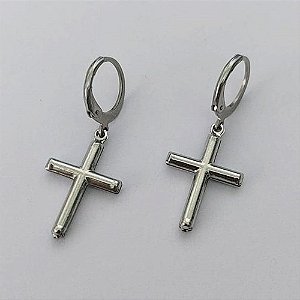BRINCO EM AÇO INOXIDÁVEL(E1338) - BRINCO ARGOLA DE PRESSÃO COM PINGENTE CRUCIFIXO 13X21MM - COMPOSIÇÃO: AÇO INOXIDÁVEL - (AÇO1602)ACBR000221