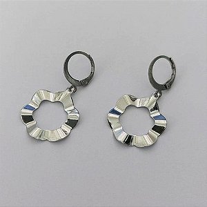 BRINCO EM AÇO INOXIDÁVEL - BRINCO ARGOLA DE PRESSÃO COM PINGENTE CÍRCULO MARTELADO 18MM - COMPOSIÇÃO: AÇO INOXIDÁVEL - (AÇO1603) ACBR000222