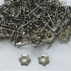 BRINCO EM AÇO INOXIDÁVEL - BRINCO DE PINO FLOR 6MM - COMPOSIÇÃO: AÇO INOXIDÁVEL - (AÇO1625)ACBR000235