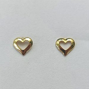 BRINCO FOLHEADO A OURO - BANHADO COM 5 MILÉSIMOS + VERNIZ DIAMOND -  BRINCO DE PINO CORAÇÃO VAZADO 5MM - (OURO248)OUBR000205