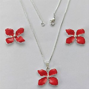 CONJUNTO FOLHEADO A PRATA COM 50 MILÉSIMOS + VERNIZ DIAMOND - CONJUNTO COM CORRENTE VENEZIANA 45CM - BRINCOS DE PINO E PINGENTES EM FLORES ESMALTADAS VERMELHAS 19X16MM - (PRA135)PRCJ000142