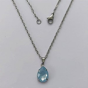 GARGANTILHA EM AÇO INOXIDÁVEL - (AÇO03) GARGANTILHA COM CORRENTE 50CM E PINGENTE EM RESINA AZUL CLARO 3X7MM - COMPOSIÇÃO: AÇO INOXIDÁVEL - (AÇO1822) ACGG000353