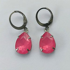 BRINCO EM AÇO INOXIDÁVEL - BRINCO ARGOLINHA DE PRESSÃO COM PINGENTE EM RESINA ROSA 3X7MM - COMPOSIÇÃO: AÇO INOXIDÁVEL - (AÇO1829) ACBR000327