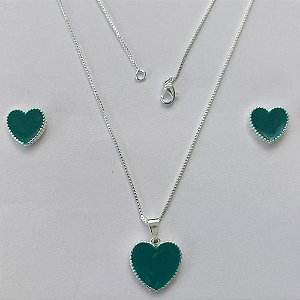 CONJUNTO FOLHEADO A PRATA COM 50 MILÉSIMOS + VERNIZ DIAMOND - CONJUNTO COM CORRENTE VENEZIANA 45CM - BRINCOS DE PINO CORAÇÃO ESMALTADO 11MM E PINGENTE EM CORAÇÃO ESMALTADO VERDE 15MM - (PRA231) PRCJ000162