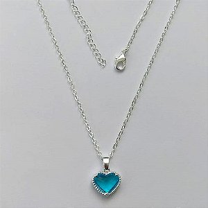 GARGANTILHA FOLHEADA A PRATA COM 50 MILÉSIMOS + VERNIZ DIAMOND - GARGANTILHA CORRENTE CADEADO 40CM CORAÇÃO AZUL VIDRO 10MM - FECHO LAGOSTA + EXTENSOR PRGG001428